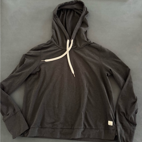 Vuori Tops - Vuori Women’s Black Hooded Long-Sleeve Shirt medium